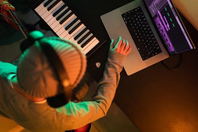 Songscription الذكاء الاصطناعي - صورة رئيسية توضيحية