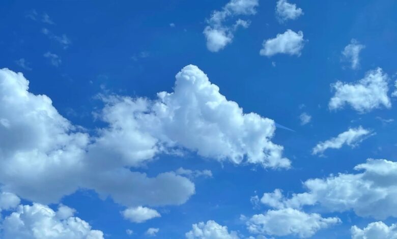 بلوسكايBluesky - صورة رئيسية توضيحية