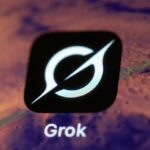 روبوت Grok ينتج محتوى مسيئاً